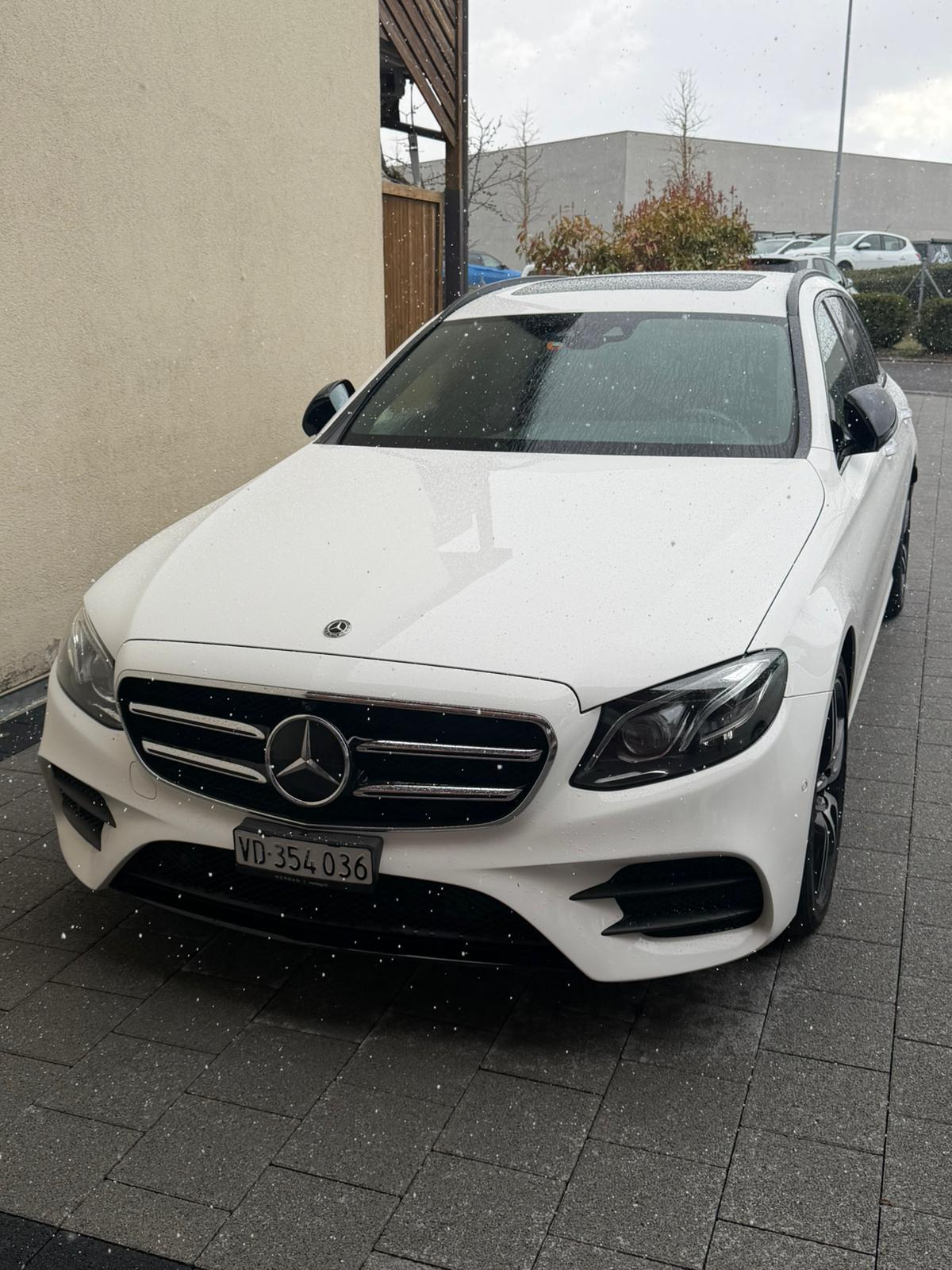 Mercedes Taxi Bardhi Payerne